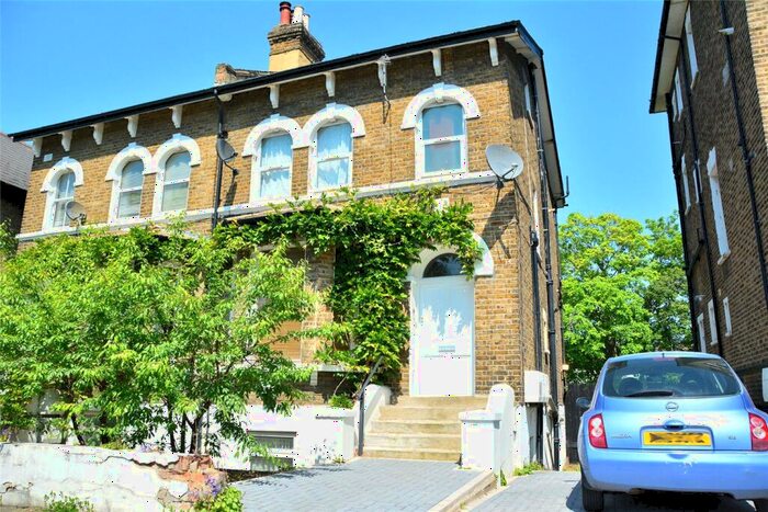 1 Bedroom Apartment To Rent In Gilmore Road, London, SE13