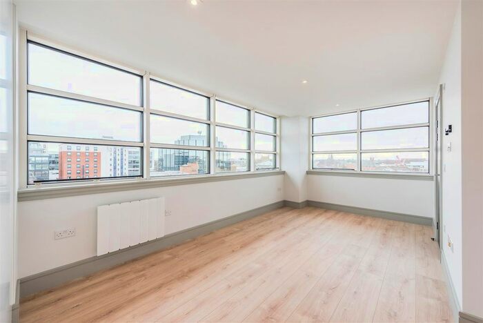 Studio To Rent In Market Square, Uxbridge, UB8