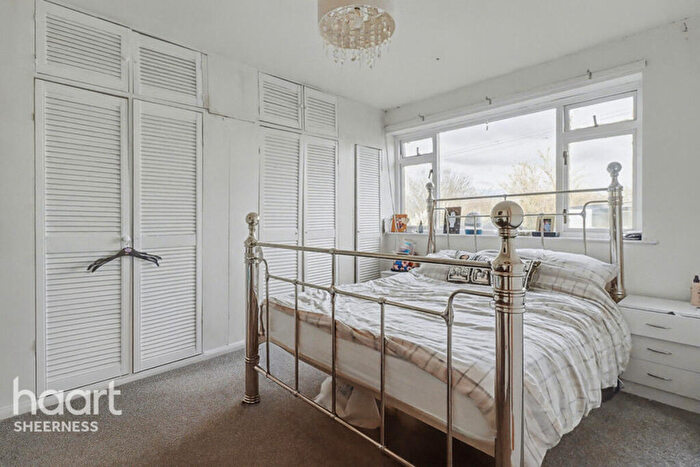 3 Bedroom Detached Bungalow For Sale In Danes Drive, Bayview, ME12