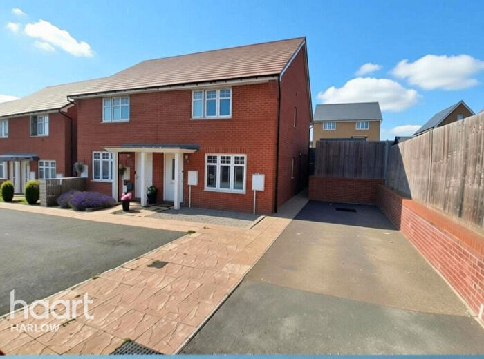 3 Bedroom Semi-Detached House For Sale In Coot Lane, Harlow, CM17