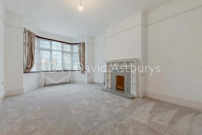 4 Bedroom Flat To Rent In Avenue Road, Southgate, London, N14