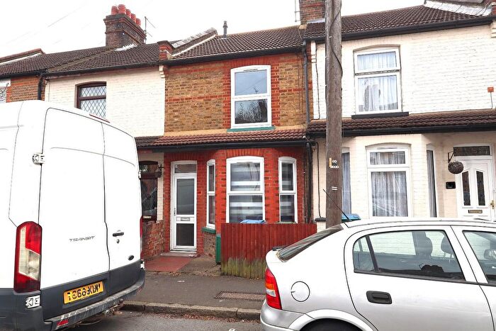 3 Bedroom Terraced House For Sale In Diamond Road, Watford, WD24