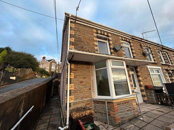 3 Bedroom House To Rent In Gough Road, Ystalyfera, SA9