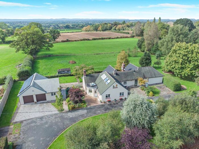 4 Bedroom Bungalow For Sale In Kelsall, Tarporley, Cheshire, CW6