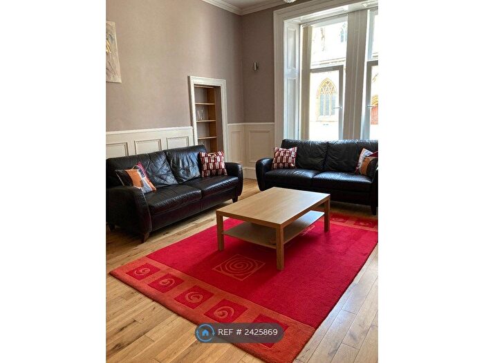 3 Bedroom Flat To Rent In Holland Street, Glasgow, G2