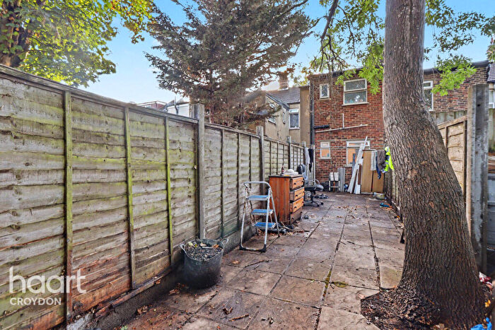 1 Bedroom Maisonette For Sale In Lancing Road, Croydon, CR0