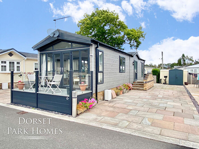 2 Bedroom Park Home For Sale In Pinehurst Park, West Moors, Ferndown, Dorset, BH22