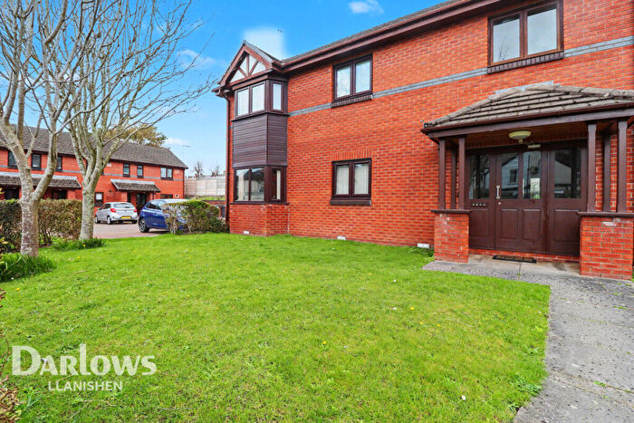 2 Bedroom Flat For Sale In Evansfield Road, Cardiff, CF14