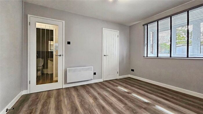 1 Bedroom Studio To Rent In Redford Close, Feltham, TW13