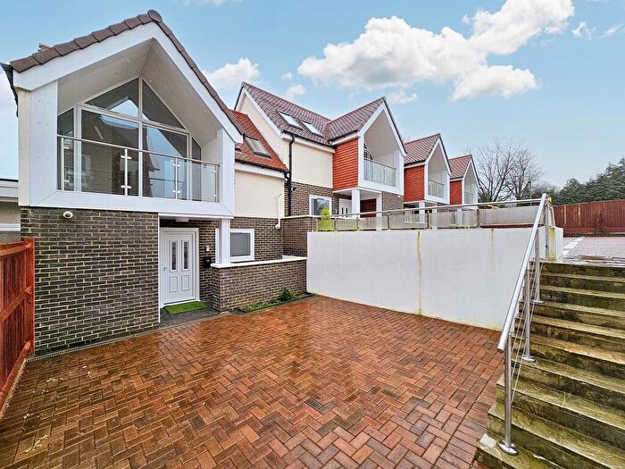 3 Bedroom Terraced House To Rent In West Street, Haslemere, Surrey, GU27