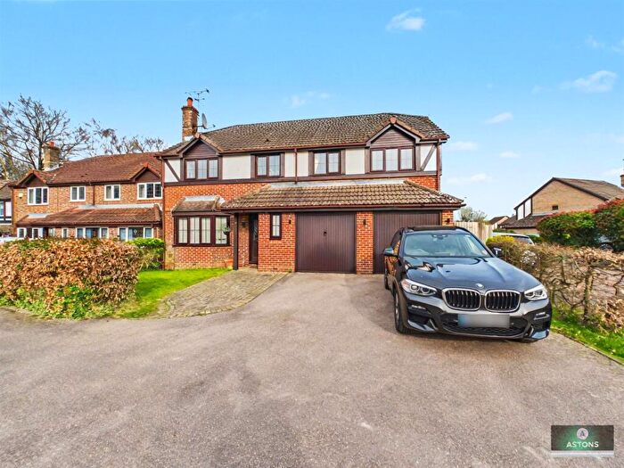 5 Bedroom Detached House To Rent In Osmund Close, Worth, Crawley, RH10