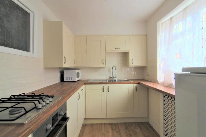 1 Bedroom Flat To Rent In Cumberland Road, Brighton, BN1