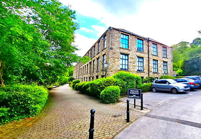 1 Bedroom Apartment For Sale In Apt The Wharf Wool Road Dobcross, OL3