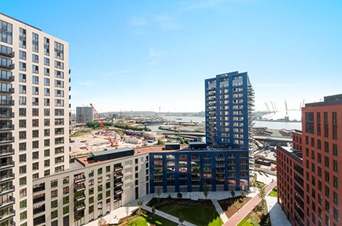 1 Bedroom Flat To Rent In Kent Building, London City Island, E14