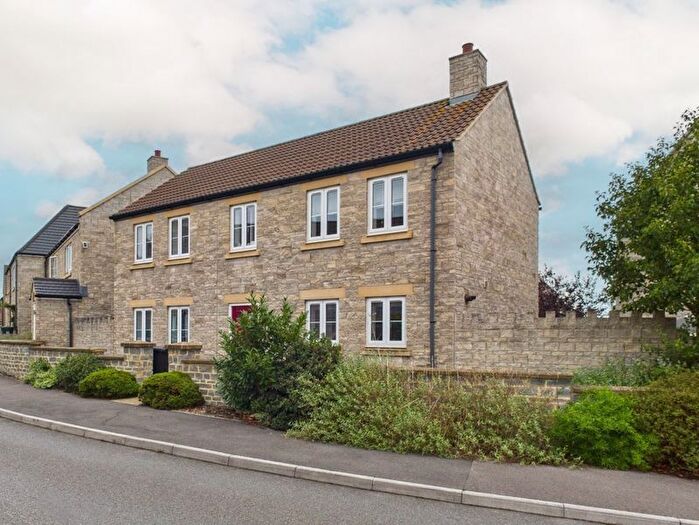 4 Bedroom Detached House For Sale In Russet Road, Somerton, TA11