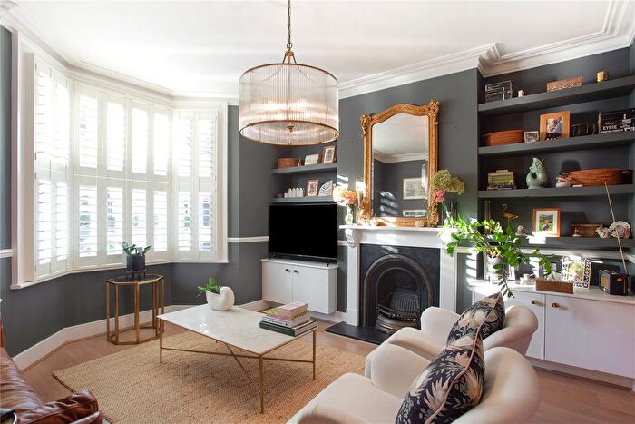 4 Bedroom Detached House To Rent In Northcote Road, Twickenham, TW1