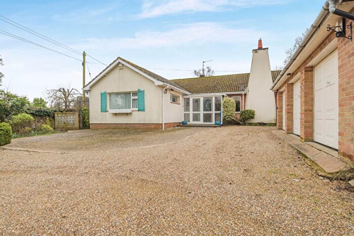 4 Bedroom Detached Bungalow For Sale In Prospect Road, Lowestoft, NR32