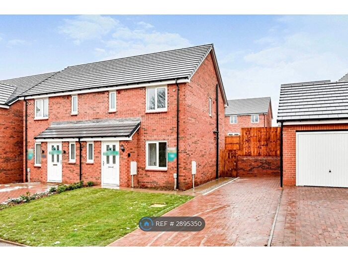 3 Bedroom Semi-Detached House To Rent In Rosemary Hill, Newcastle-Under-Lyme, ST5