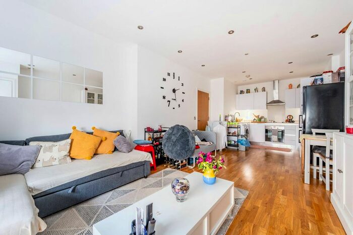2 Bedroom Flat To Rent In The Print House, Streatham, London, SW16