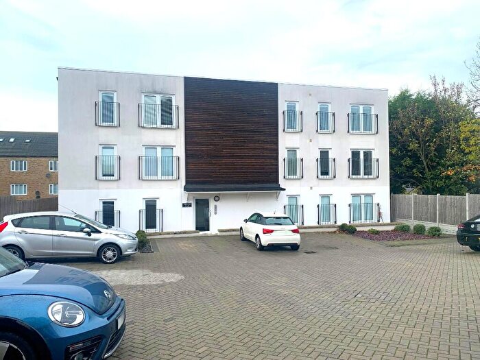 2 Bedroom Apartment To Rent In Elmwood Court, Southend Road, Stanford-Le-Hope, Essex, SS17