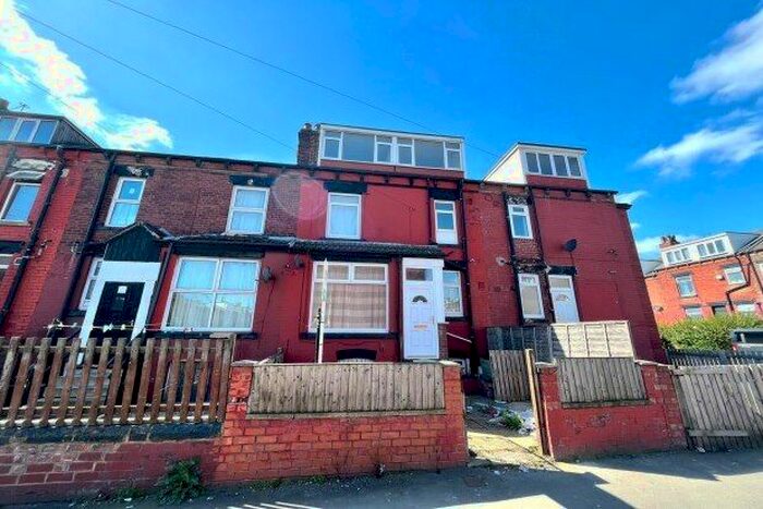 3 Bedroom Property To Rent In Seaforth Avenue, Leeds, LS9