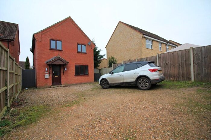 4 Bedroom Detached House To Rent In Holt Road, NR10