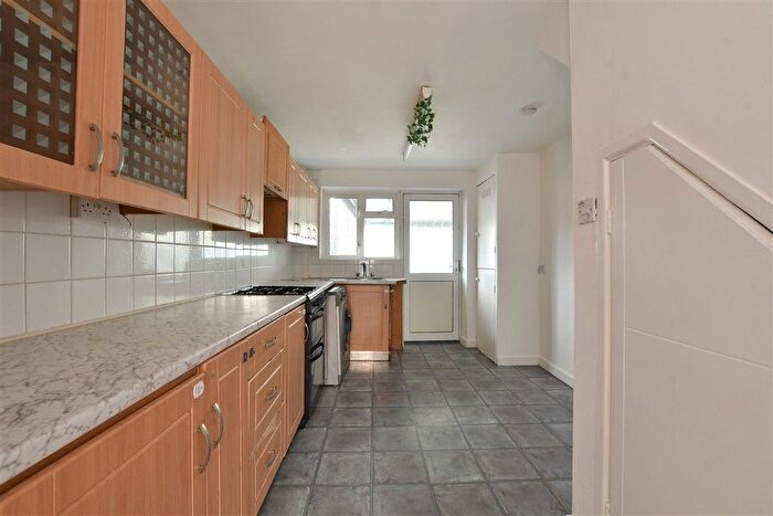 4 Bedroom Terraced House For Sale In Boult Road, Basildon, Essex, SS15