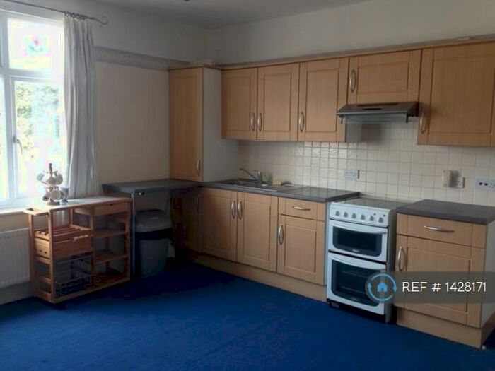 2 Bedroom Flat To Rent In Peverell Park Road, Plymouth, PL3