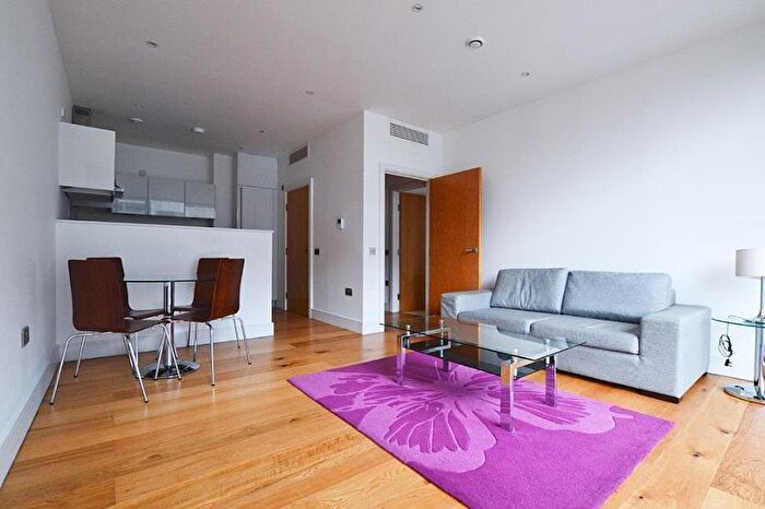 1 Bedroom Flat To Rent In Melrose Apartments, Winchester Road, Swiss Cottage, London, NW3