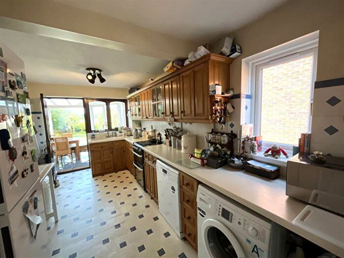4 Bedroom Detached House For Sale In Boulton Close, Malkins Bank, Sandbach, CW11