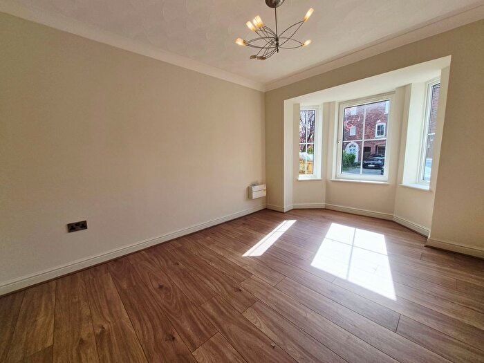 5 Bedroom Property To Rent In Mellor Close, Blackburn, BB2