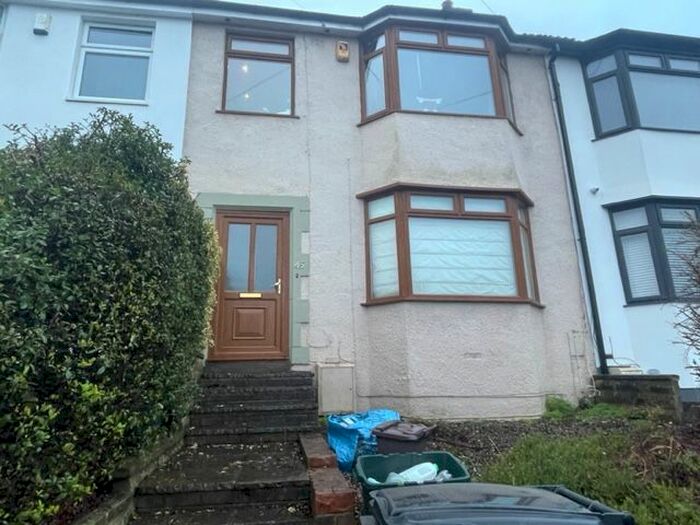 3 Bedroom Property To Rent In Wootton Crescent, Avon Valley Business Park, St. Annes Park, Bristol, BS4