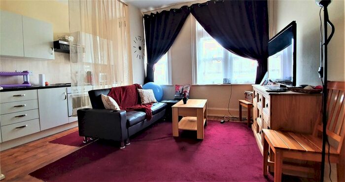 1 Bedroom Flat To Rent In The Glades Shopping Centre, High Street, Bromley, BR1