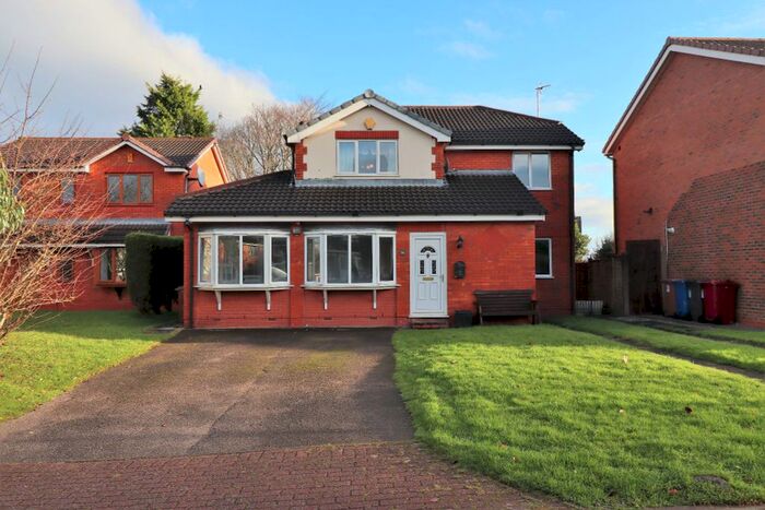 4 Bedroom Detached House To Rent In Kingfisher Close, Blackburn, BB1