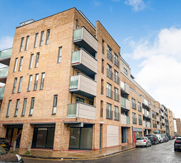 3 Bedroom Apartment For Sale In Cubitt Apartments, , Chatfield Road, Wandsworth, London, SW11