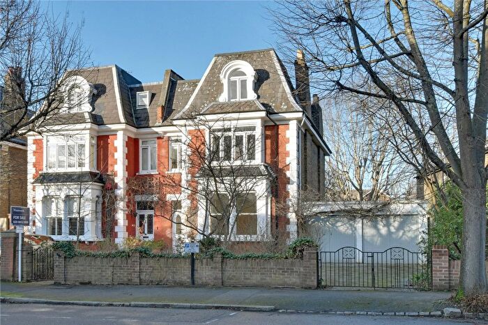6 Bedroom Semi Detached House For Sale In Micheldever Road, Lee, London, SE12