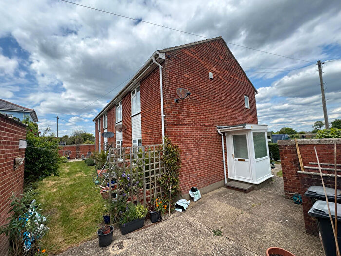 1 Bedroom Apartment For Sale In C Lingdale Road, Bournemouth, Dorset, BH6