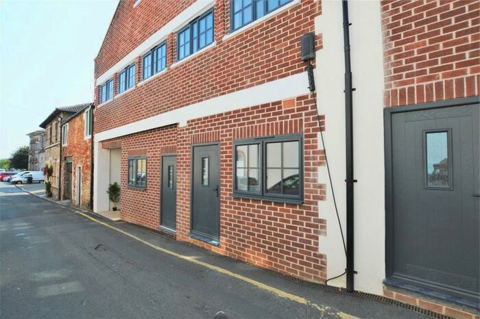 2 Bedroom Flat To Rent In Midsomer Mews, The Island, Midsomer Norton, Radstock, BA3