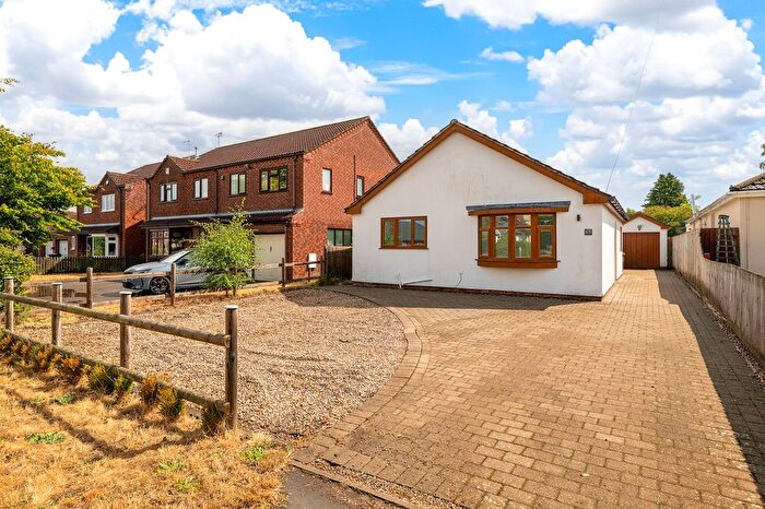4 Bedroom Detached Bungalow For Sale In Mill Lane, North Hykeham, LN6