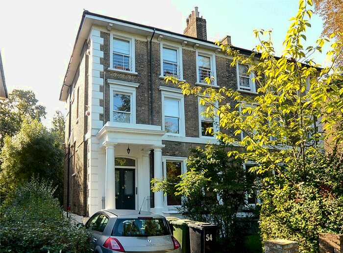 2 Bedroom Flat To Rent In Thicket Road, Penge, London, SE20