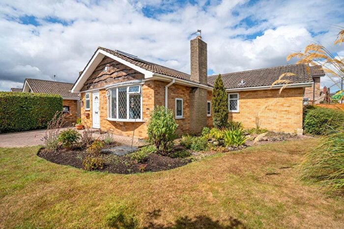 4 Bedroom Bungalow For Sale In Curlew Glebe, Dunnington, York, YO19