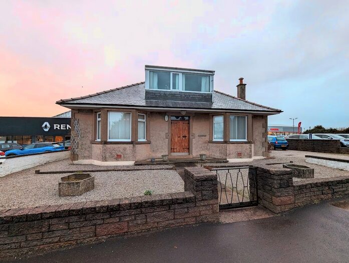 3 Bedroom Bungalow For Sale In Annan Road, Dumfries, DG1