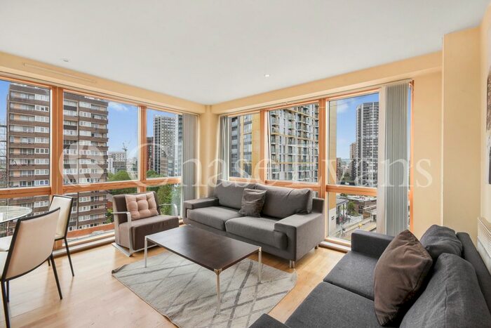 2 Bedroom Flat To Rent In Metro Central Heights, Elephant And Castle, SE1