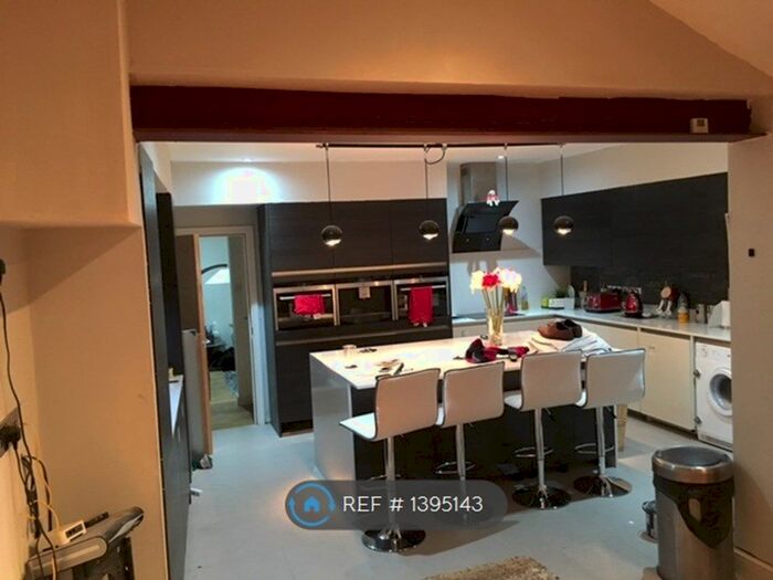 4 Bedroom Terraced House To Rent In Warstone Lane, Birmingham, B18