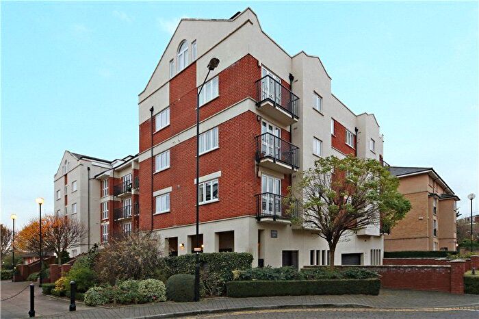 1 Bedroom Flat To Rent In Chesterman Court, Corney Reach Way, W4