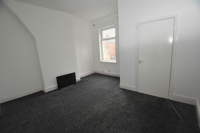 2 Bedroom Flat To Rent In Higher Road, Urmston M41