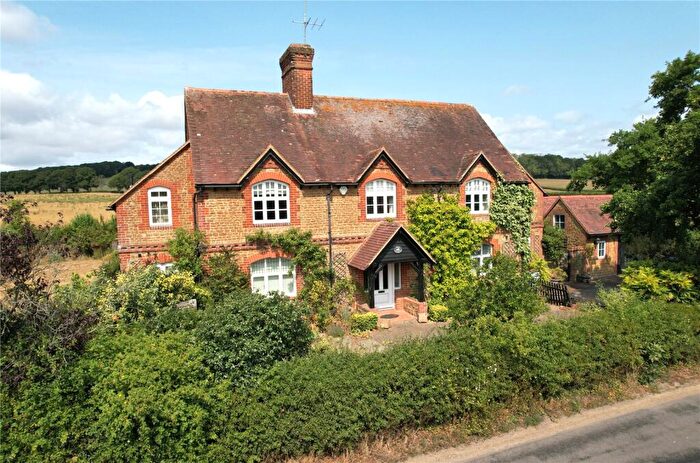 4 Bedroom Detached House For Sale In Pitt Lane, Frensham, Farnham, Surrey, GU10