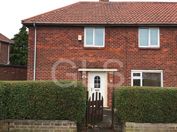 3 Bedroom End Terrace House To Rent In Brogden Green, Middlesbrough, North Yorkshire, TS3
