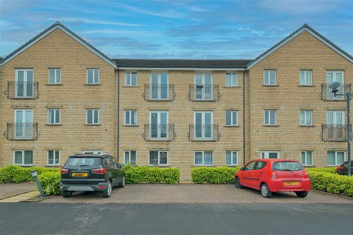 2 Bedroom Apartment To Rent In Barleyfield Mews, Burnley, Lancashire, BB12