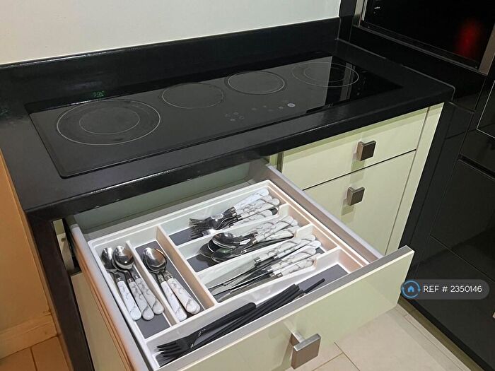 1 Bedroom Flat To Rent In Rosedale Mansions, Hull, HU3